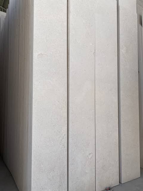تصویر 2 از سنگ مرودشت سفید ممتاز (جنس استخوانی) + فروش ویژه